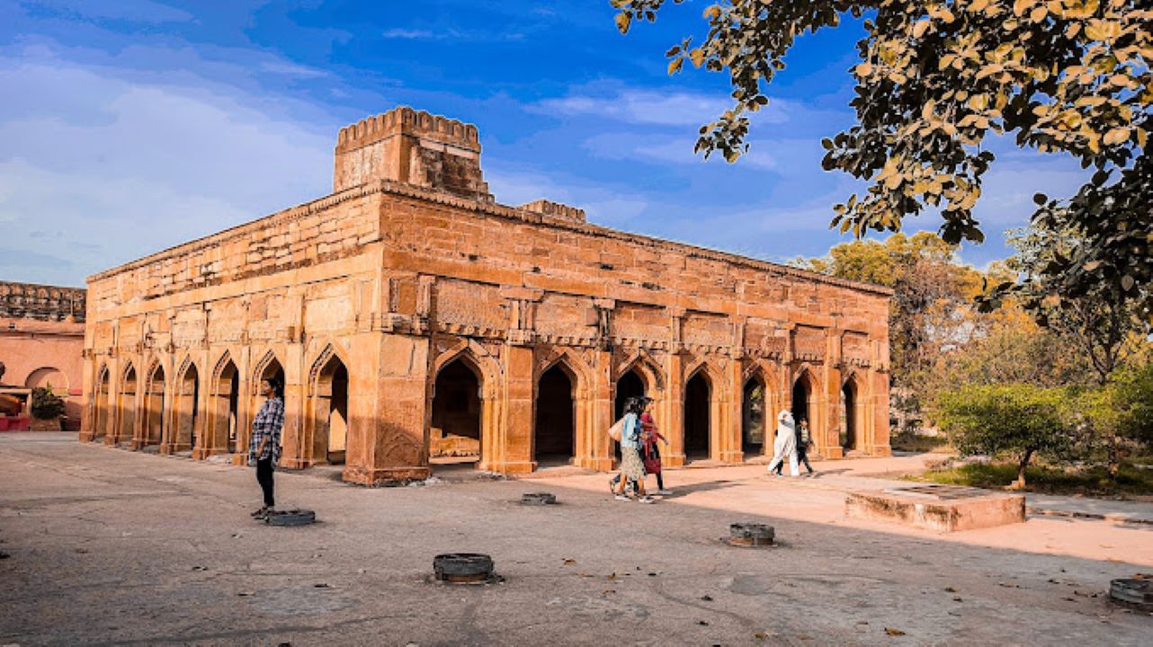You are currently viewing Chunar Fort and Its Hisory